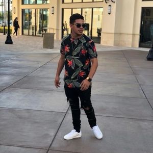 Meet your Posher, Ricardo